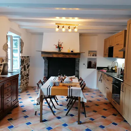 Maison Lesgarenia Irissarry