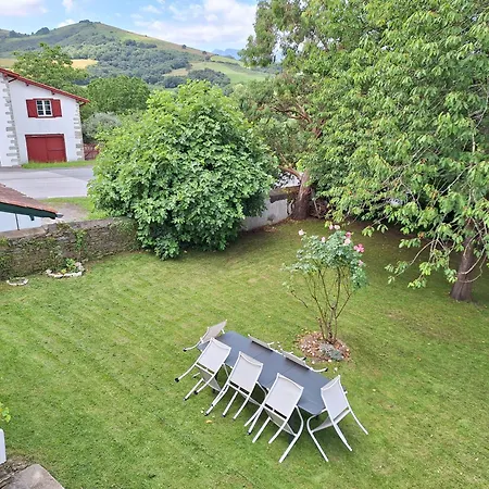 Maison Lesgarenia Holiday home *